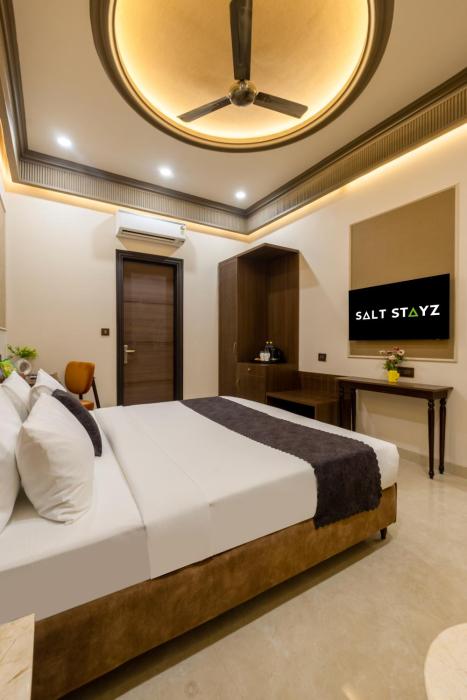 saltstayz autograph connaught place