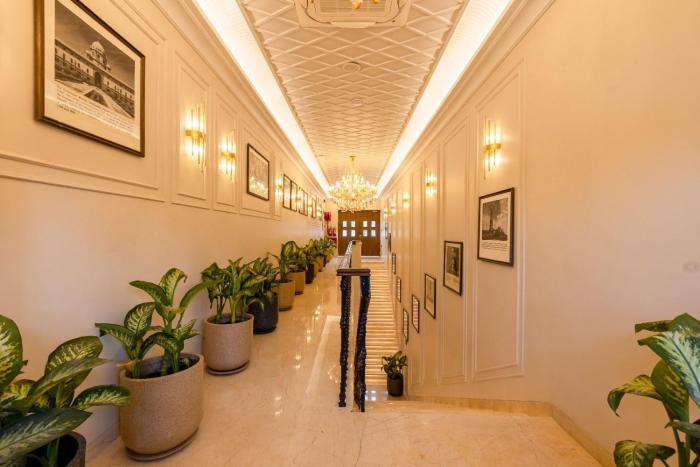 saltstayz autograph connaught place