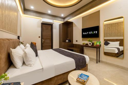 saltstayz autograph connaught place