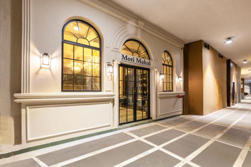 saltstayz autograph connaught place