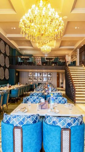 saltstayz autograph connaught place