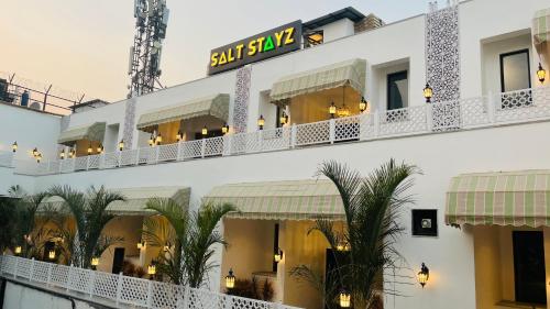 saltstayz autograph connaught place