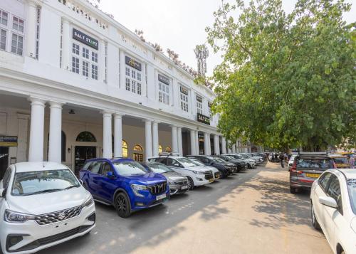 saltstayz autograph connaught place