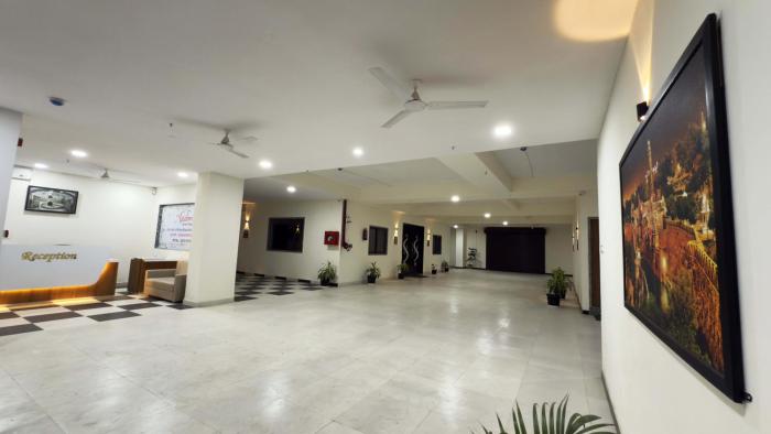 hotel the aadimata and banquets