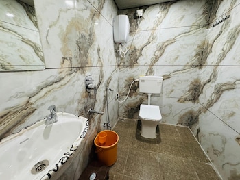 millionaire homestay