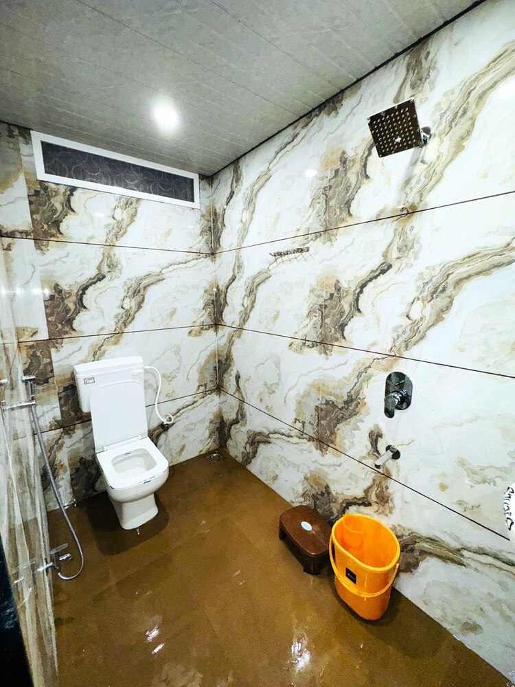 millionaire homestay