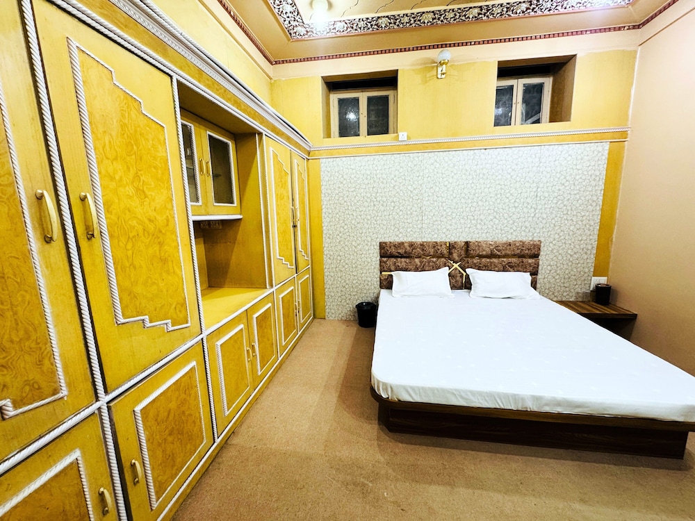 millionaire homestay