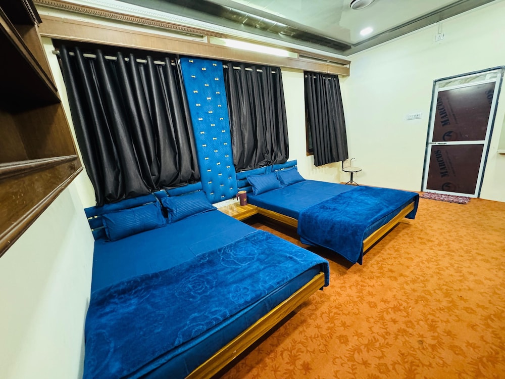 millionaire homestay