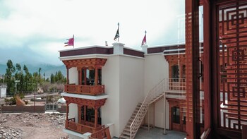 the rangjung hotel
