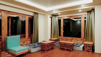 the rangjung hotel