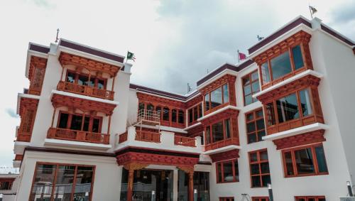 The Rangjung Hotel,,2 star
