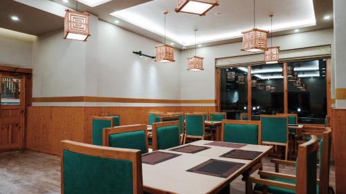 The Rangjung Hotel,,2 star