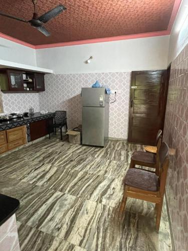 Kulture Konnectt,,2 star