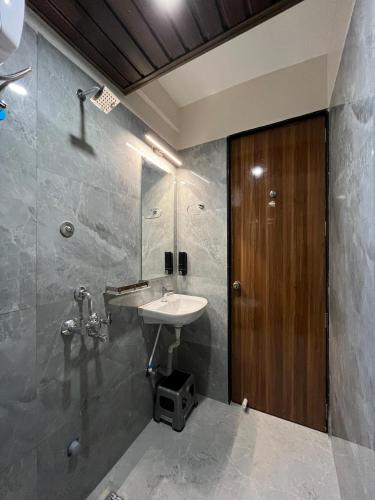 Kuber Suites,,4 star