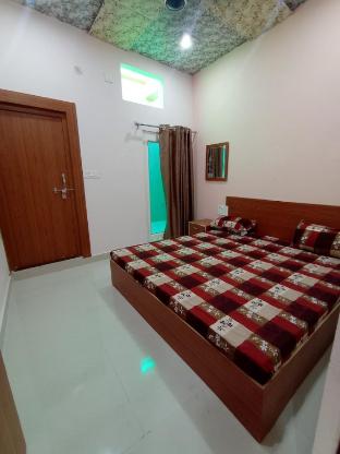 Hotel Saraswati Atithi Bhawan Vrindavan,,3 star