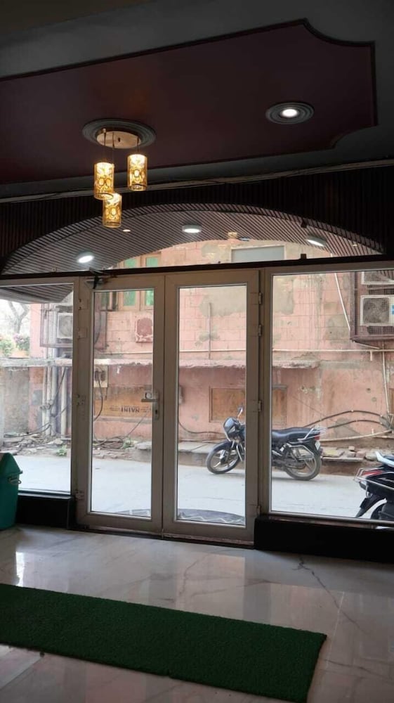 satyam dham