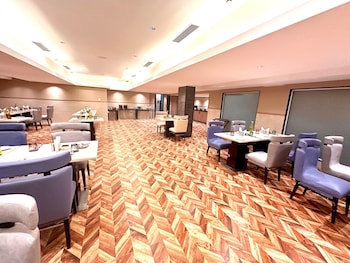 aster grand by zenq saket