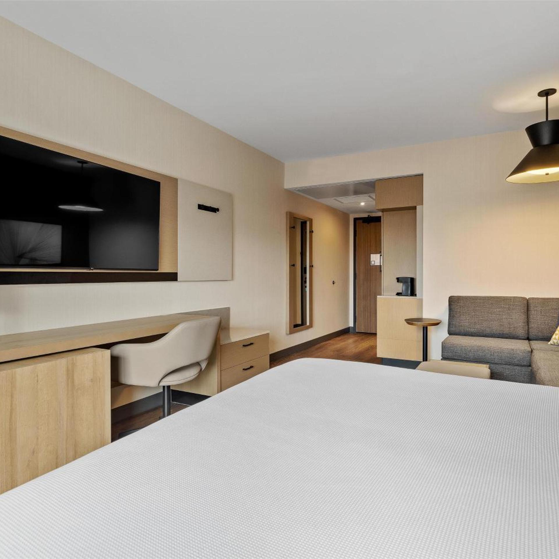hyatt place rapid city downtown