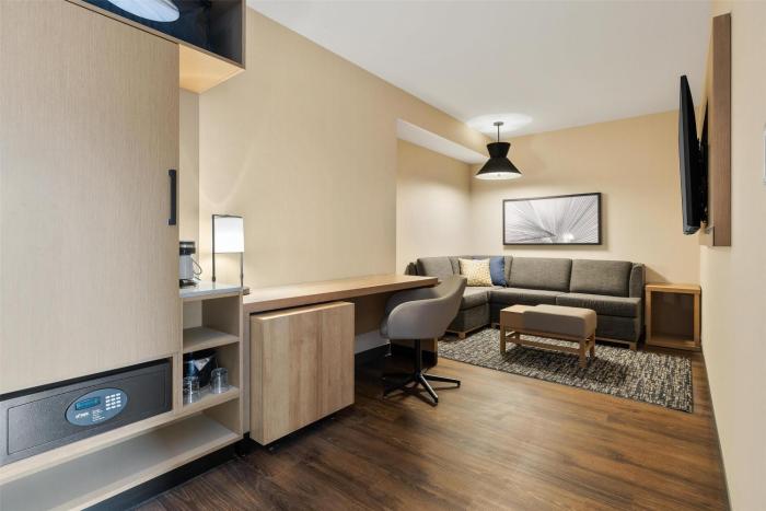 hyatt place rapid city downtown