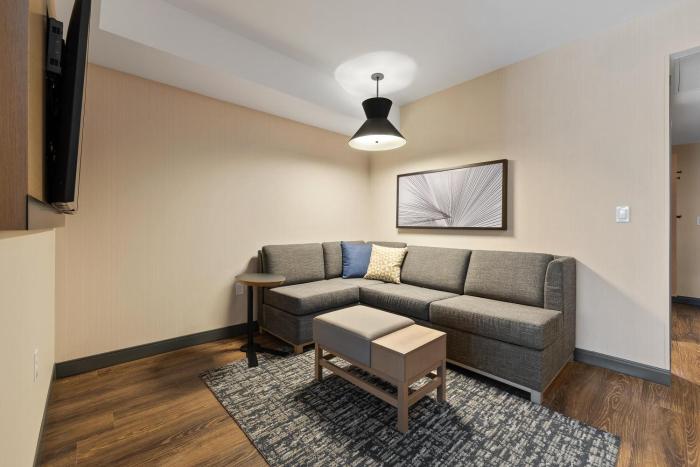 hyatt place rapid city downtown