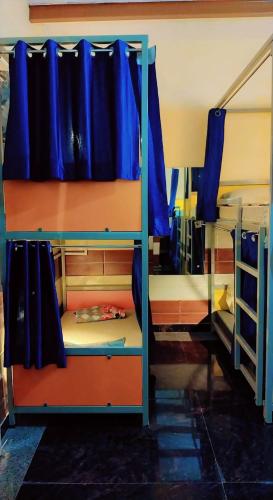 the street homestay