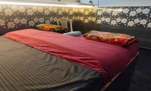 the street homestay