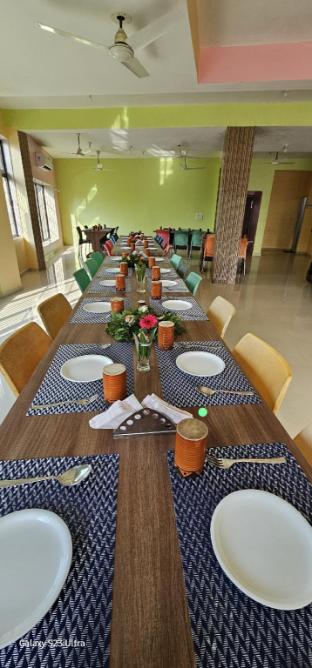 Hotel Hari Om,,2 star