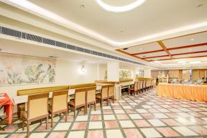 hotel naveena grand