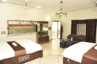 hotel vills guest house lucknow