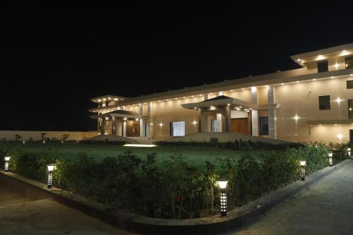 hotel v k grand
