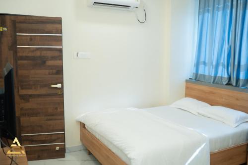 gurudeva dham akkalkot