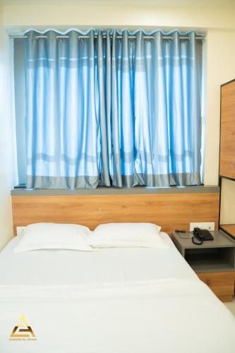 gurudeva dham akkalkot