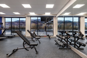 Holiday Inn Express & Suites Steamboat Springs By Ihg,3300 S. Lincoln Avenue,3 star