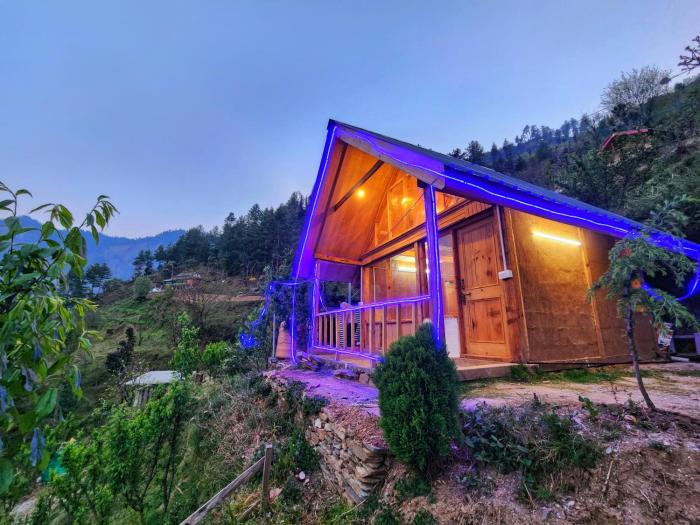 mountain a frame stay sainj