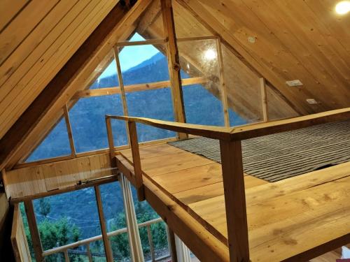 mountain a frame stay sainj