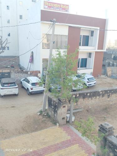 Hotel Nitharwal Palace,,3 star