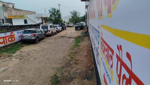 Hotel Nitharwal Palace,,3 star