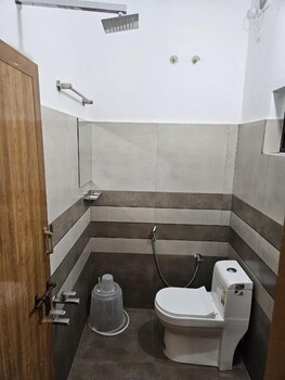 ramakkalmedu holidays inn