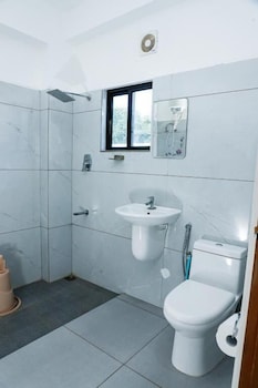 ramakkalmedu holidays inn