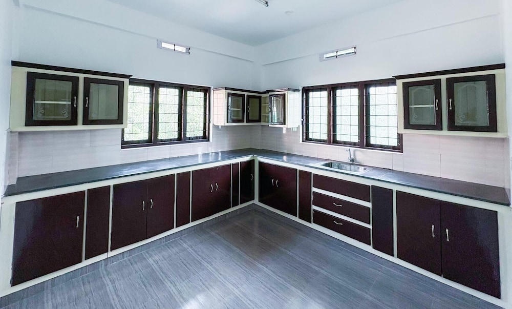 ramakkalmedu holidays inn