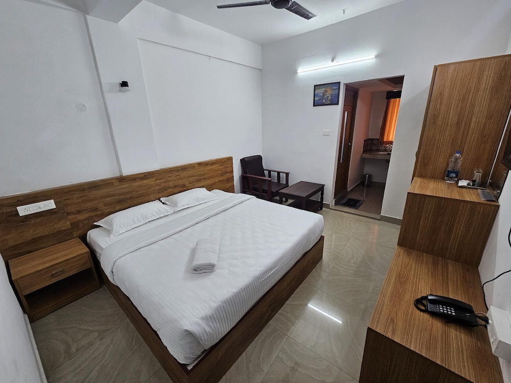 ramakkalmedu holidays inn