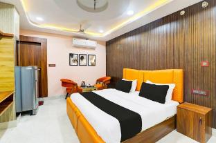 Hotel Ayansh,Karim Nagar, Chargawa,5 star