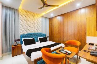 Hotel Ayansh,Karim Nagar, Chargawa,5 star