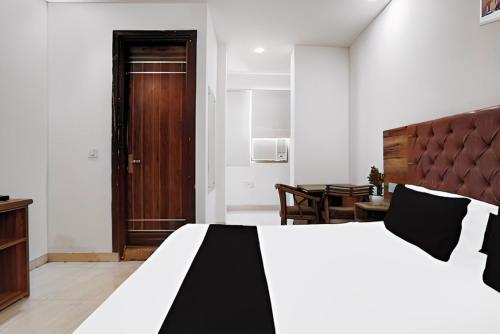 Nishka Residancy,,3 star