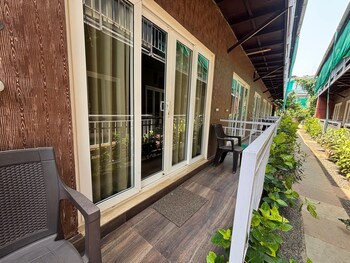 the leisure cave arambol goa