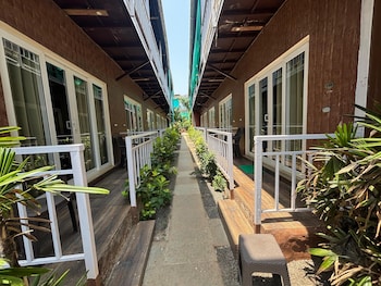 the leisure cave arambol goa