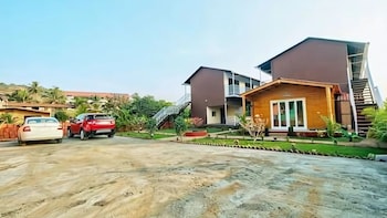 the leisure cave arambol goa