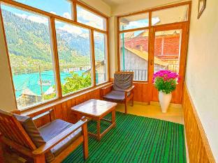 hotel the premium villa manali view