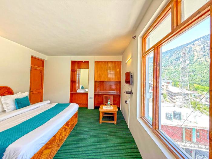 hotel the premium villa manali view