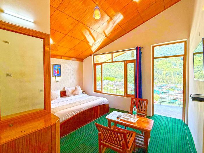hotel the premium villa manali view